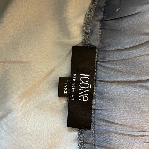 NWT Simons Icone x Catherine Simard Satin Printed Midi Skirt - Picture 6 of 8